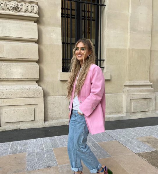 牛仔阔腿裤的最佳搭配