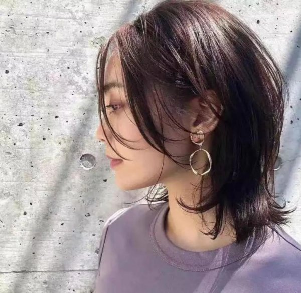 四十岁女人适合什么发型显年轻