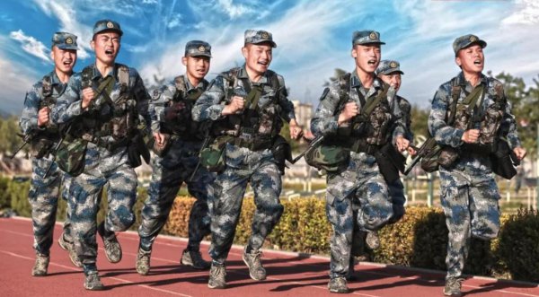 儿子在军校坚决要退学怎么办