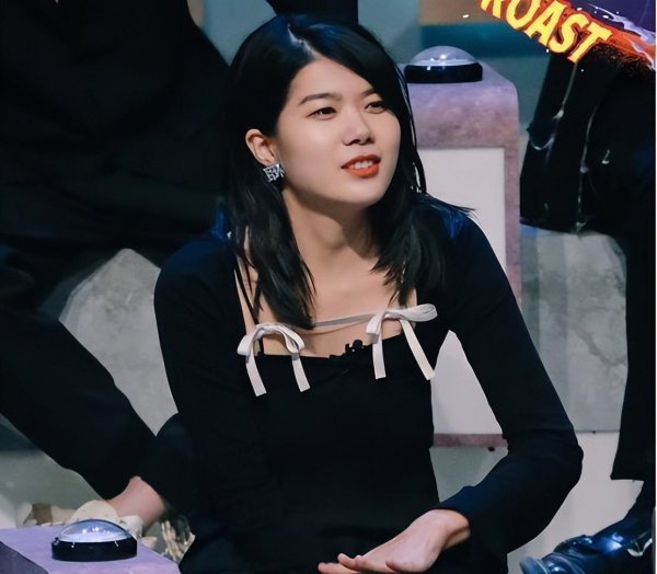 杨笠为什么被网暴