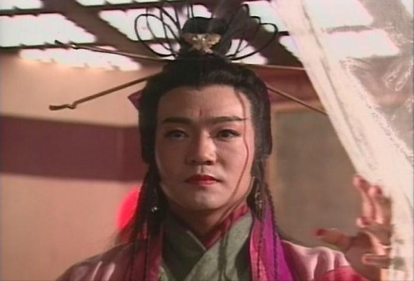 笑傲江湖中东方不败的师傅是谁