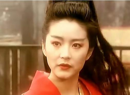 笑傲江湖中东方不败的师傅是谁