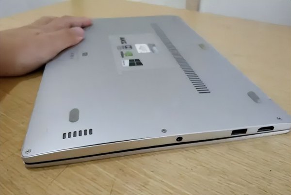 笔记本一直充电不拔会有影响吗