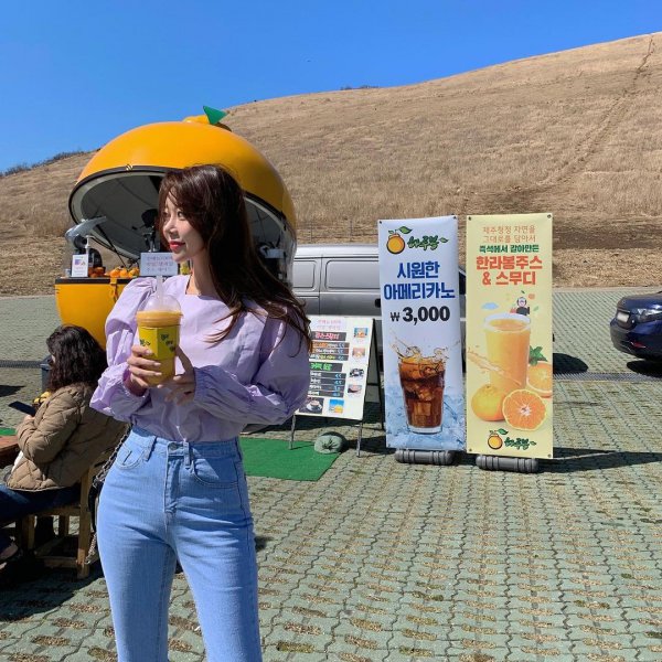 衬衣怎么搭配下身好看