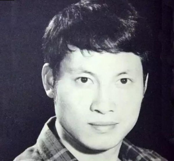 演员岳华个人资料简介