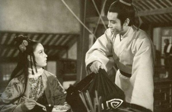 演员岳华个人资料简介