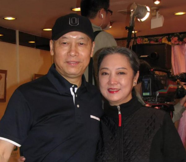 演员岳华个人资料简介