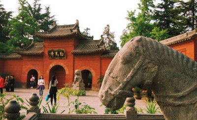 河南烧香最灵的地方 河南上香祈福最灵验的寺庙推荐