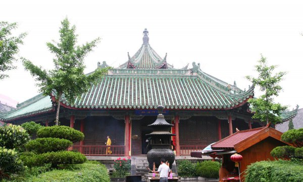 河南烧香最灵的地方