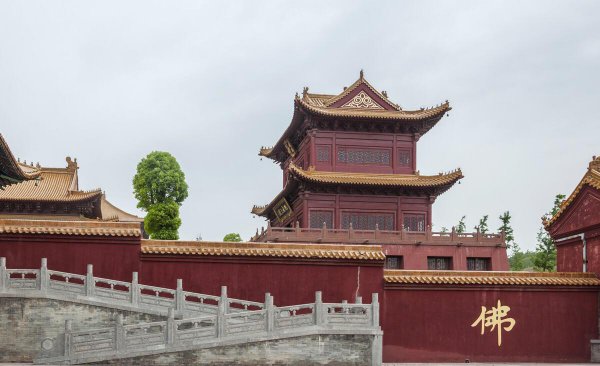 河南烧香最灵的地方