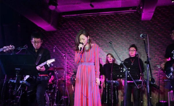 张靓颖结婚了吗