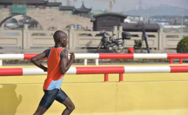 半马2小时什么水平