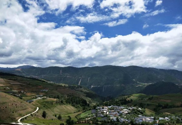 香格里拉在云南哪里个城市