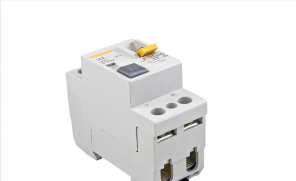 漏电保护器和空气开关的区别