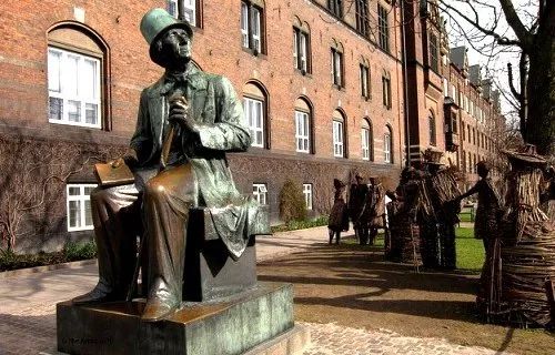 童话之王安徒生是哪个国家的人物