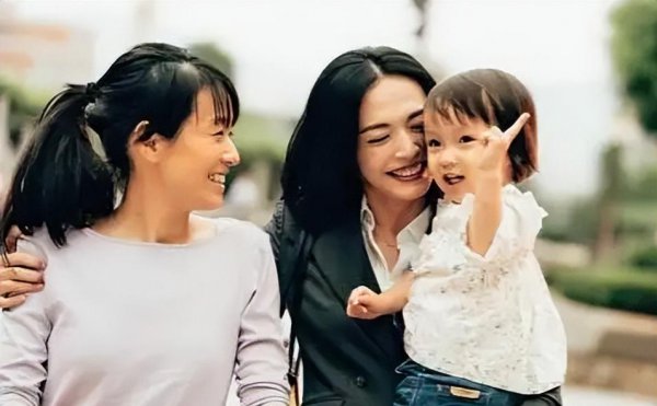 凌潇肃和姚晨怎么回事