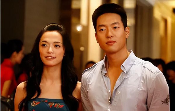 凌潇肃和姚晨怎么回事