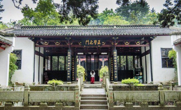 白鹿洞书院位于哪个省境内