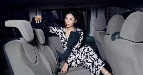 小宋佳和宋佳是同一个人吗