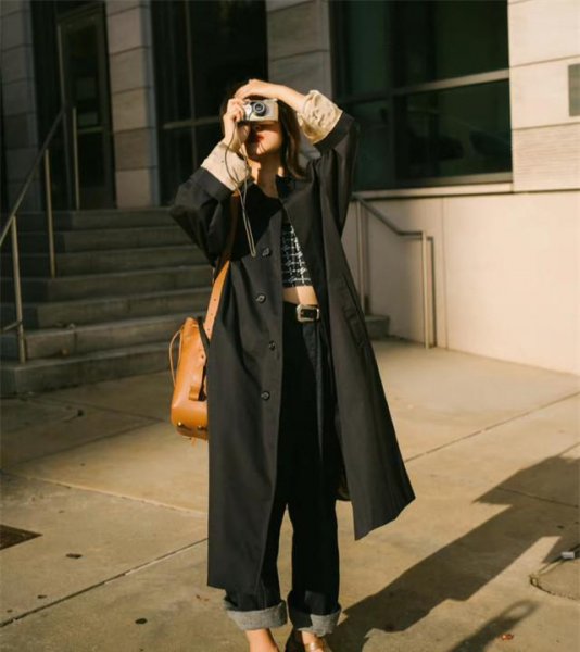 长风衣搭配什么裤子和鞋子