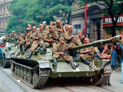 华约有哪些国家组成的 华约解体不存在的时间和原因