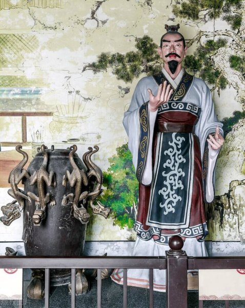 谁发明了地动仪和浑天仪