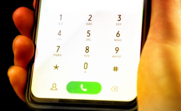 手机显示hd怎么关闭