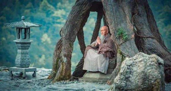 灭绝师太是哪个门派的掌门人