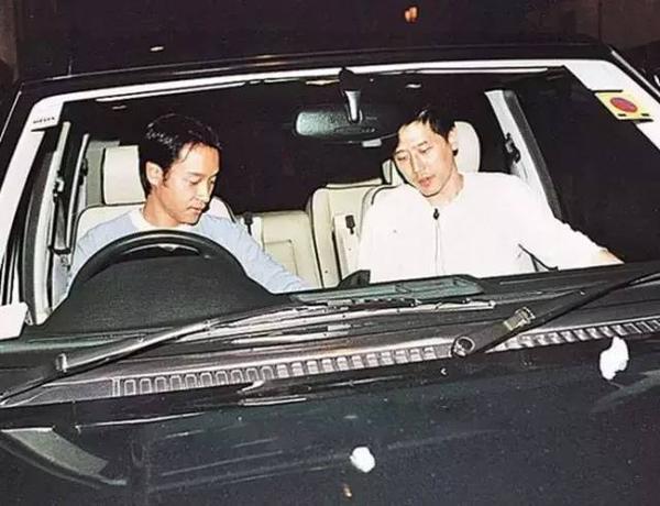 唐先生是张国荣的什么人