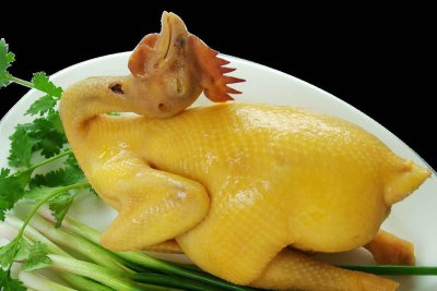 白切鸡是冷水下锅还是热水下锅 正宗白切鸡的制作方法