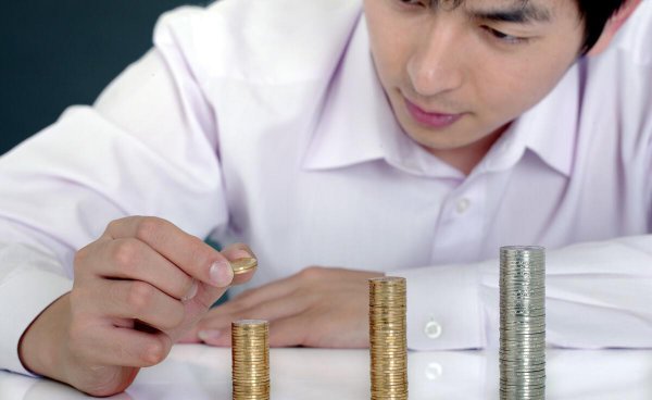 目前干什么最容易挣钱