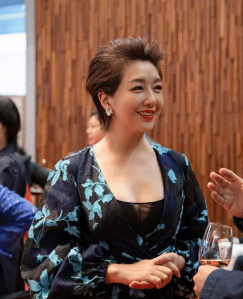 靳东和江珊的关系怎么样