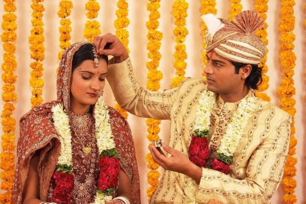 印度种族等级制度废除了吗