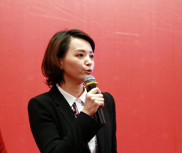 董卿最近出什么事了