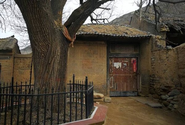 一户不开二道门是什么意思