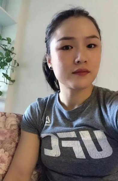 河北拳手张伟丽个人资料