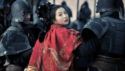 貂蝉真正喜欢的是谁 三国里貂蝉喜欢吕布还是董卓