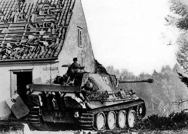 虎式和豹式哪个厉害一点