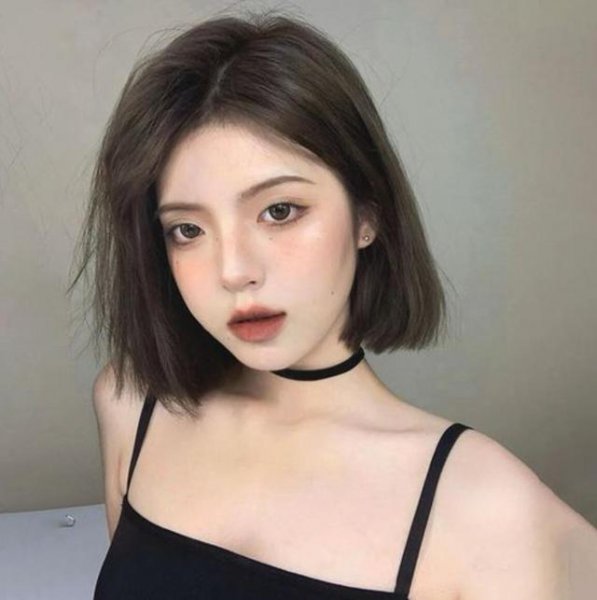 2022年流行短发发型女图片