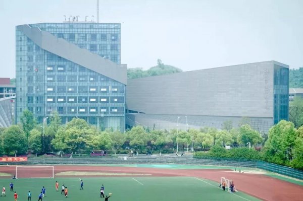 南京大学在哪个省份哪个地区
