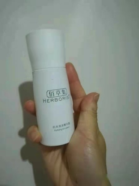 保湿补水的护肤品哪个牌子比较好