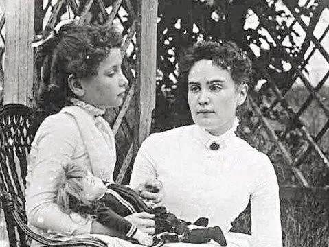 海伦凯勒的事迹介绍