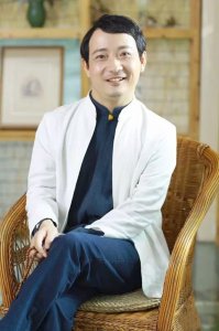 崔万志个人资料和简介 点评旗袍先生崔万志人生经历故事