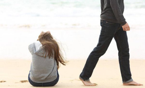 男朋友父母不同意我们在一起怎么办