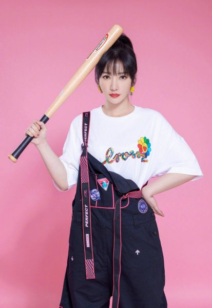 柳岩个人资料简历