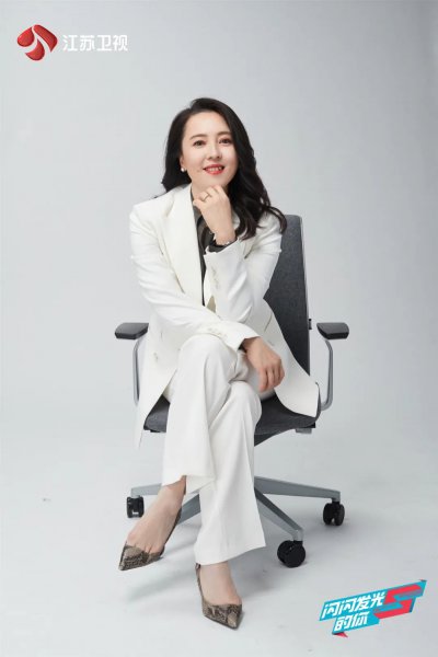 余晚婷背景如何今年多大