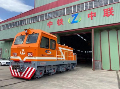 火车以什么动力及其原理 火车动力靠的是是电还是油