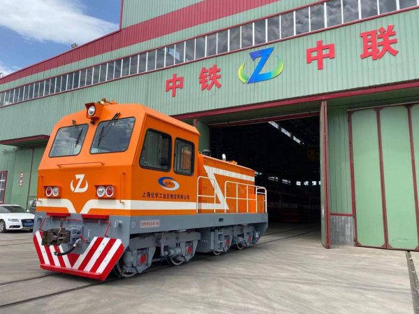 火车以什么动力及其原理