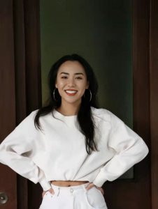 黑黄皮适合什么颜色的衣服 人黑穿什么颜色衣服显白好看