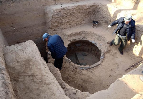 60岁活埋是哪个朝代